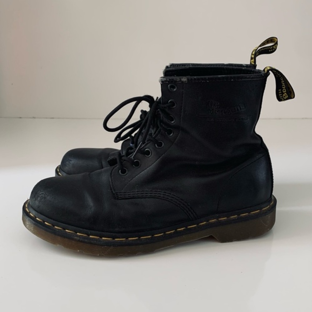 Dr. Martens the original Leather air wave Lace Up combat Boots Unisex men’s 11